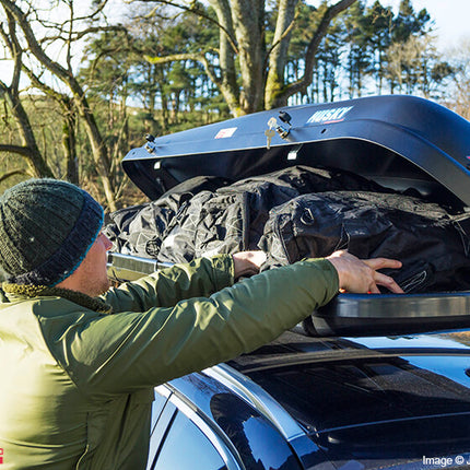 Kamei Husky 300 dakkoffer - matzwart - opening rechts (levertijd op aanvraag)